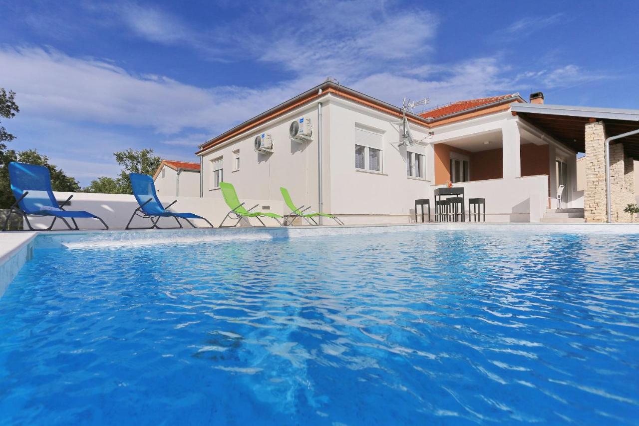 Holidayhouse Alirio With Heated Pool. Vrsi Εξωτερικό φωτογραφία