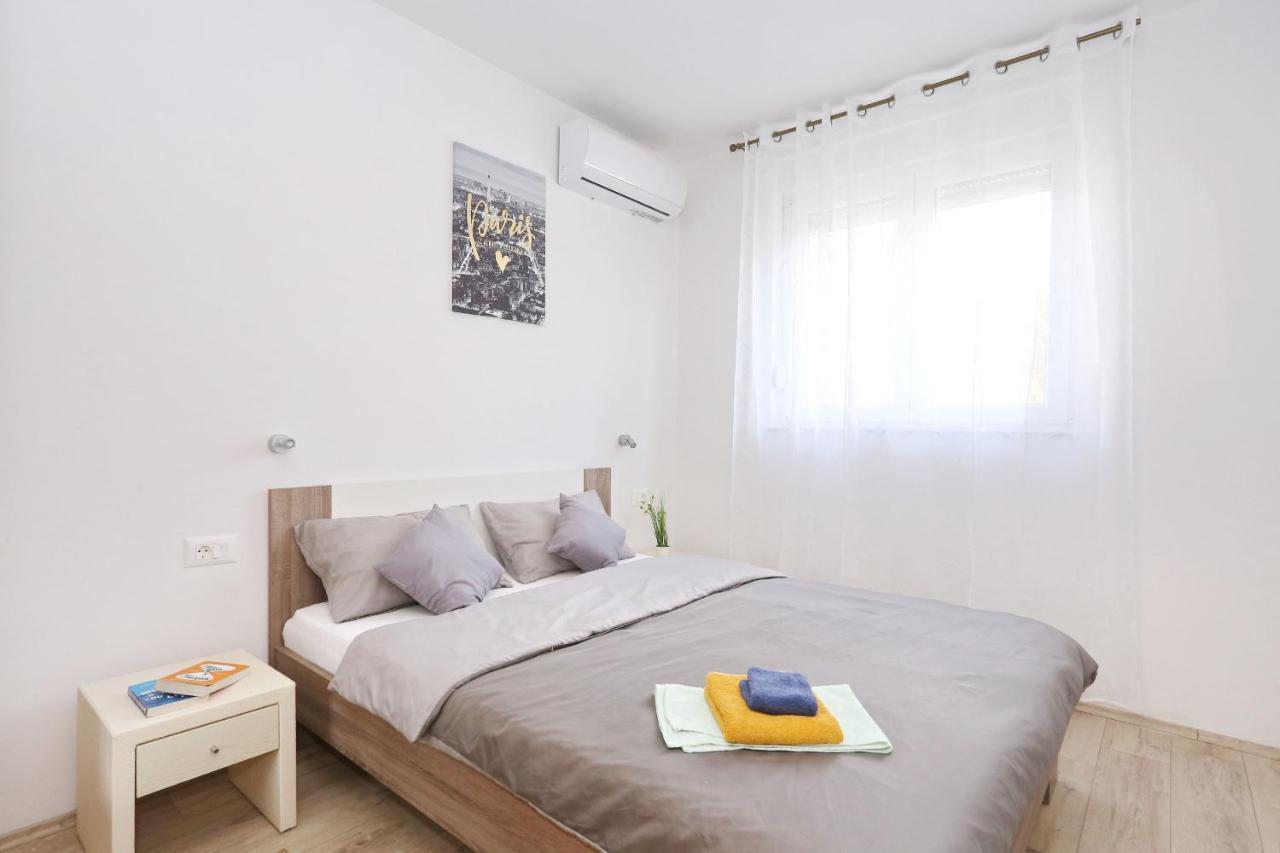 Holidayhouse Alirio With Heated Pool. Vrsi Εξωτερικό φωτογραφία