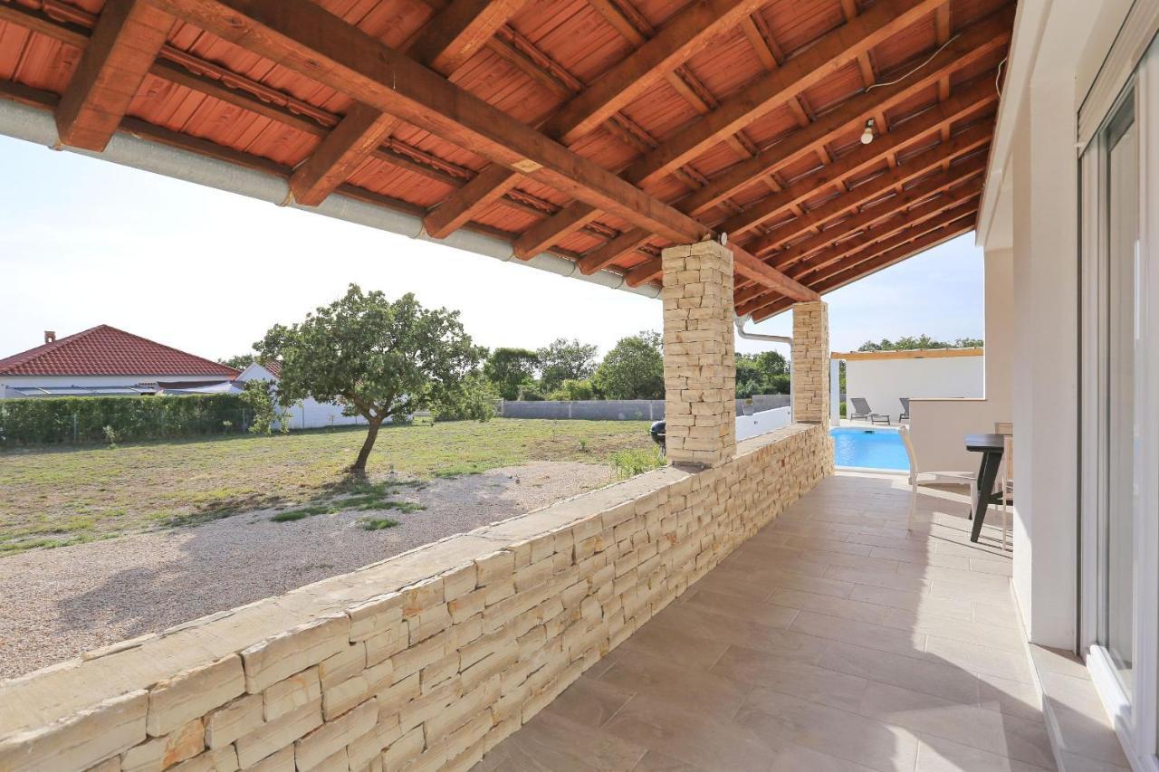Holidayhouse Alirio With Heated Pool. Vrsi Εξωτερικό φωτογραφία