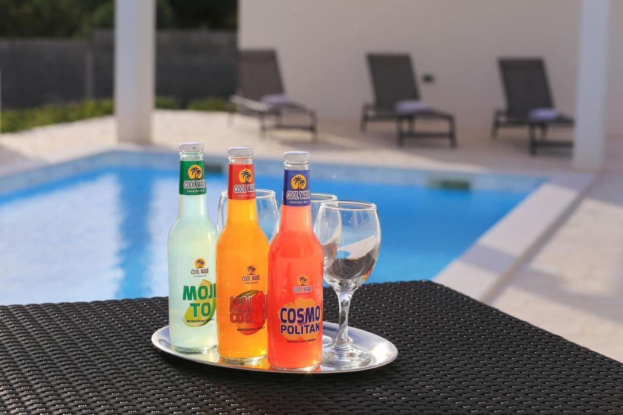 Holidayhouse Alirio With Heated Pool. Vrsi Εξωτερικό φωτογραφία
