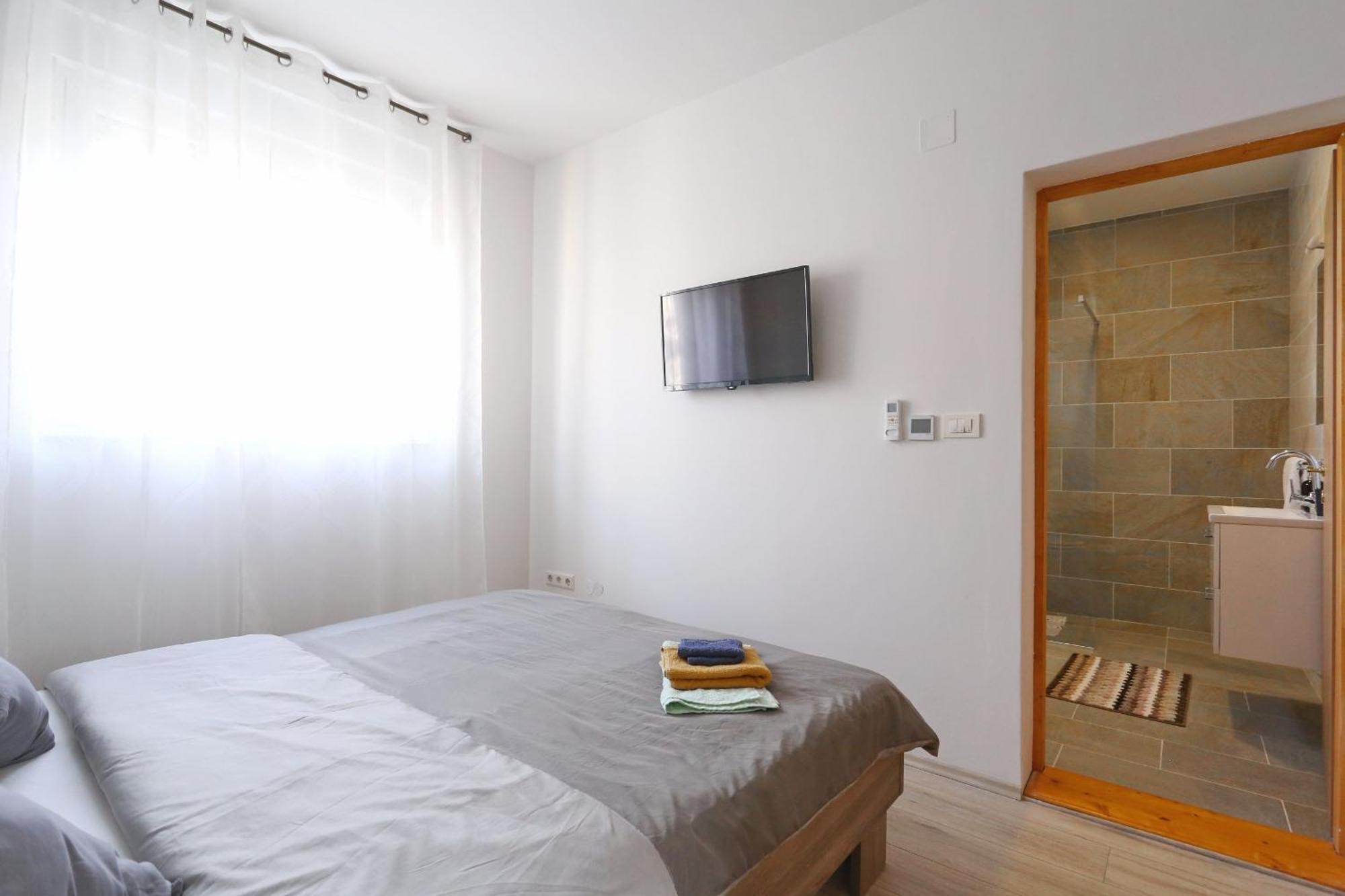 Holidayhouse Alirio With Heated Pool. Vrsi Εξωτερικό φωτογραφία