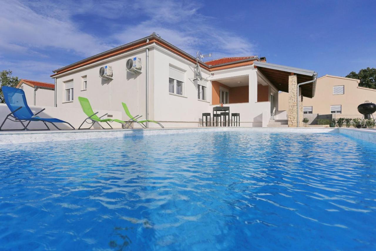 Holidayhouse Alirio With Heated Pool. Vrsi Εξωτερικό φωτογραφία