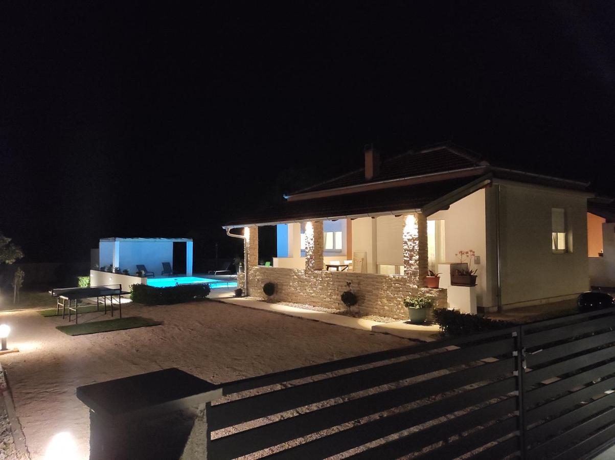 Holidayhouse Alirio With Heated Pool. Vrsi Εξωτερικό φωτογραφία