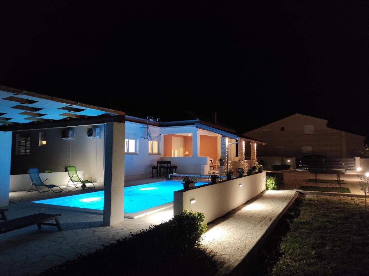 Holidayhouse Alirio With Heated Pool. Vrsi Εξωτερικό φωτογραφία